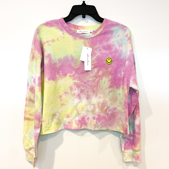 NWT ALL IN FAVOR Tie Dye Appliqué Crop Pullover - Picture 2 of 5